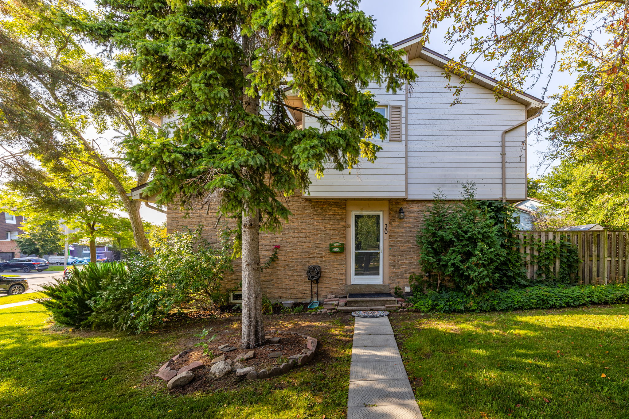 Mississauga property showcase — delivered property photograph 2
