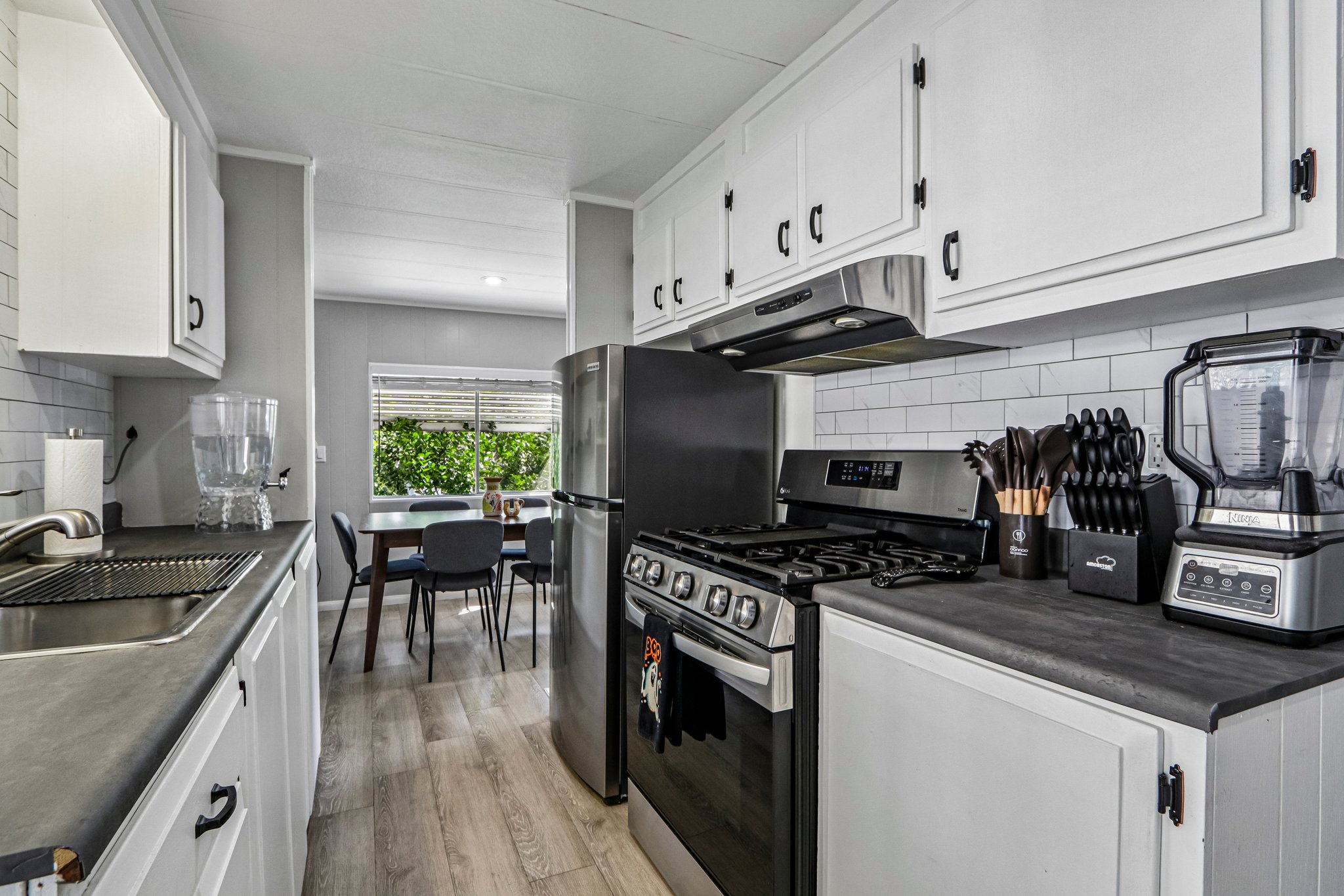 Wilbur Ave 86-S1609-011.jpg