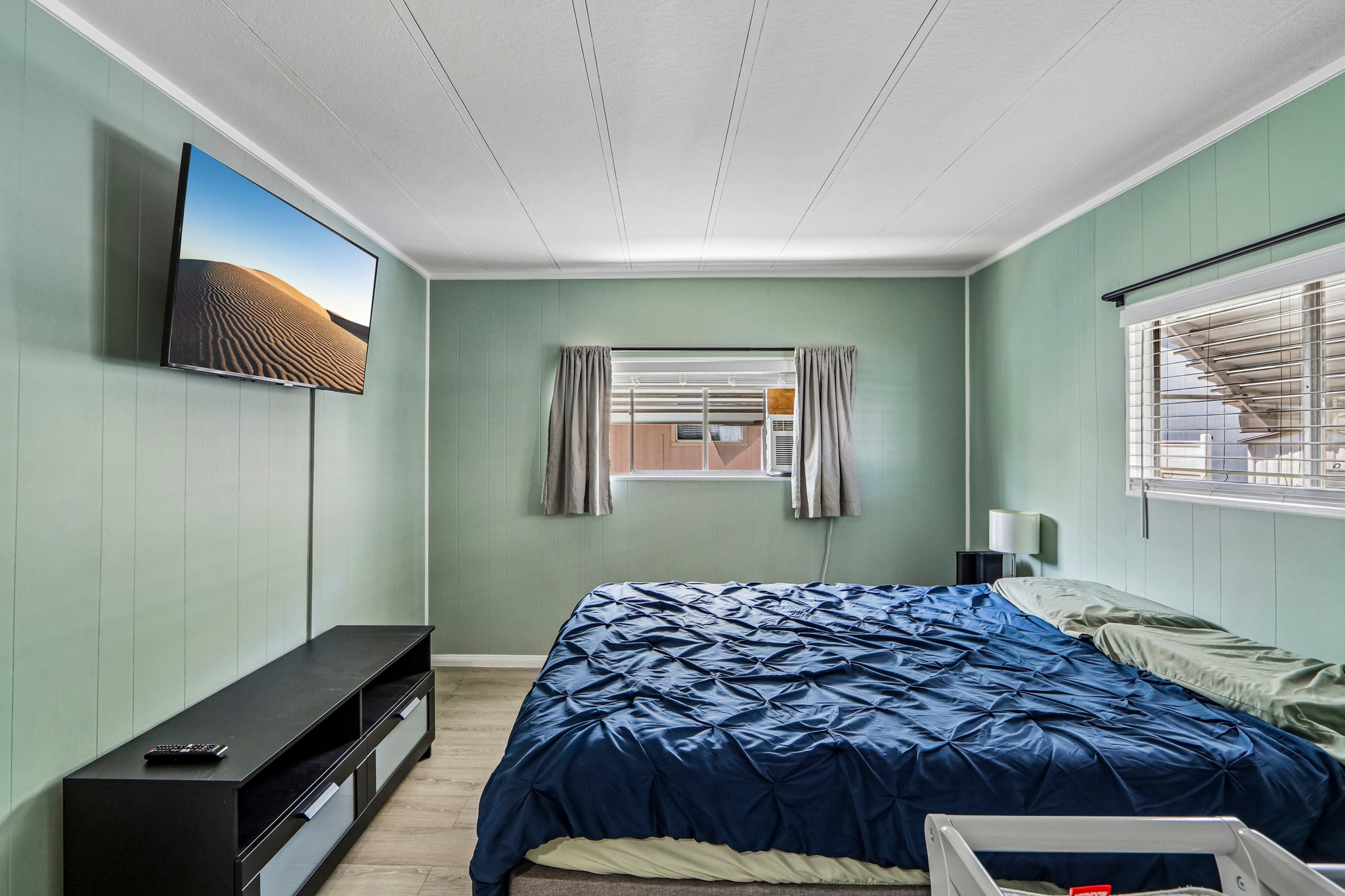 Wilbur Ave 86-S1609-017.jpg