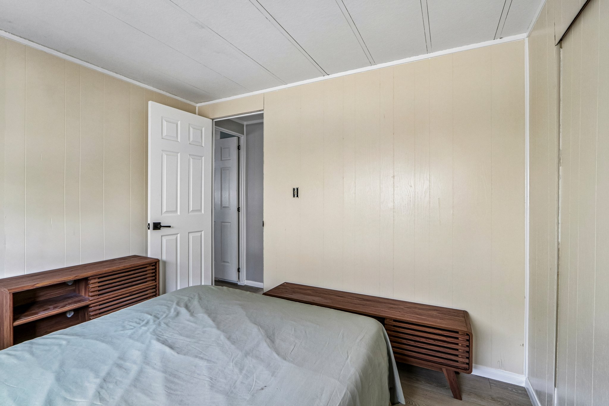 Wilbur Ave 86-S1609-020.jpg