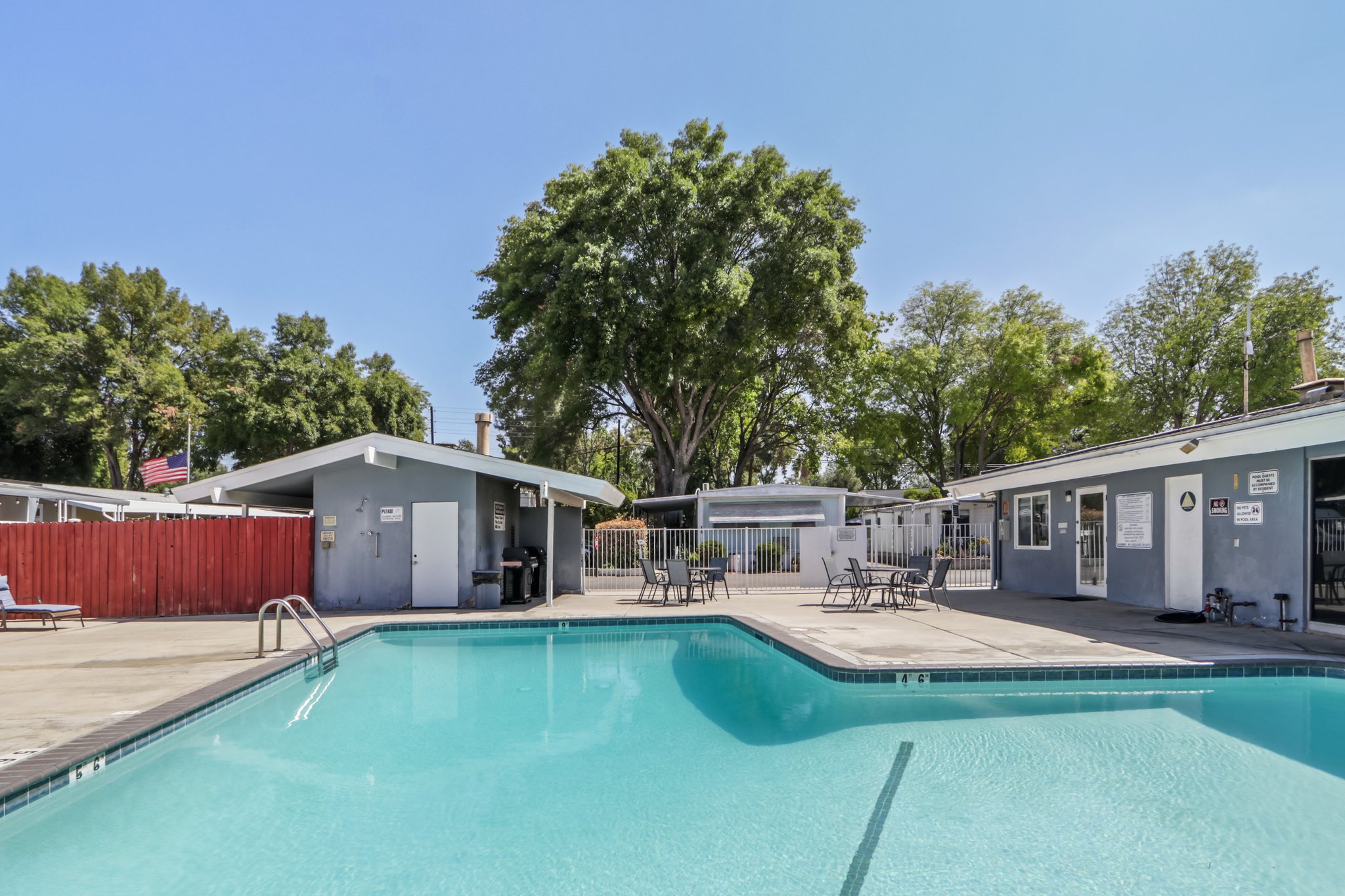 Wilbur Ave 86-1609-911.jpg