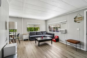 Wilbur Ave 86-S1609-005.jpg