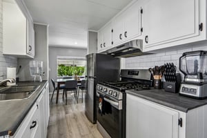 Wilbur Ave 86-S1609-011.jpg