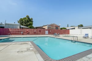 Wilbur Ave 86-1609-906.jpg