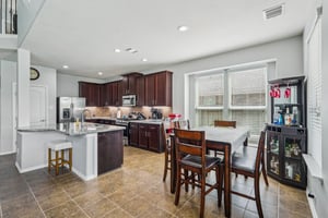 Turner Fields Ln-0806-014.jpg
