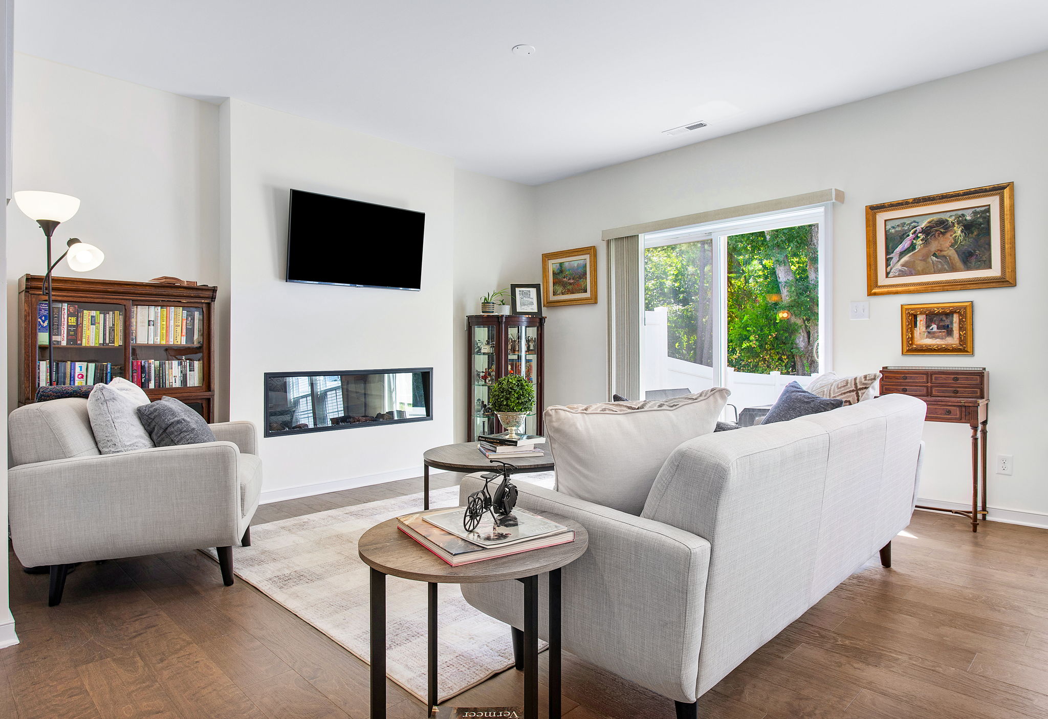 07-Family Room
