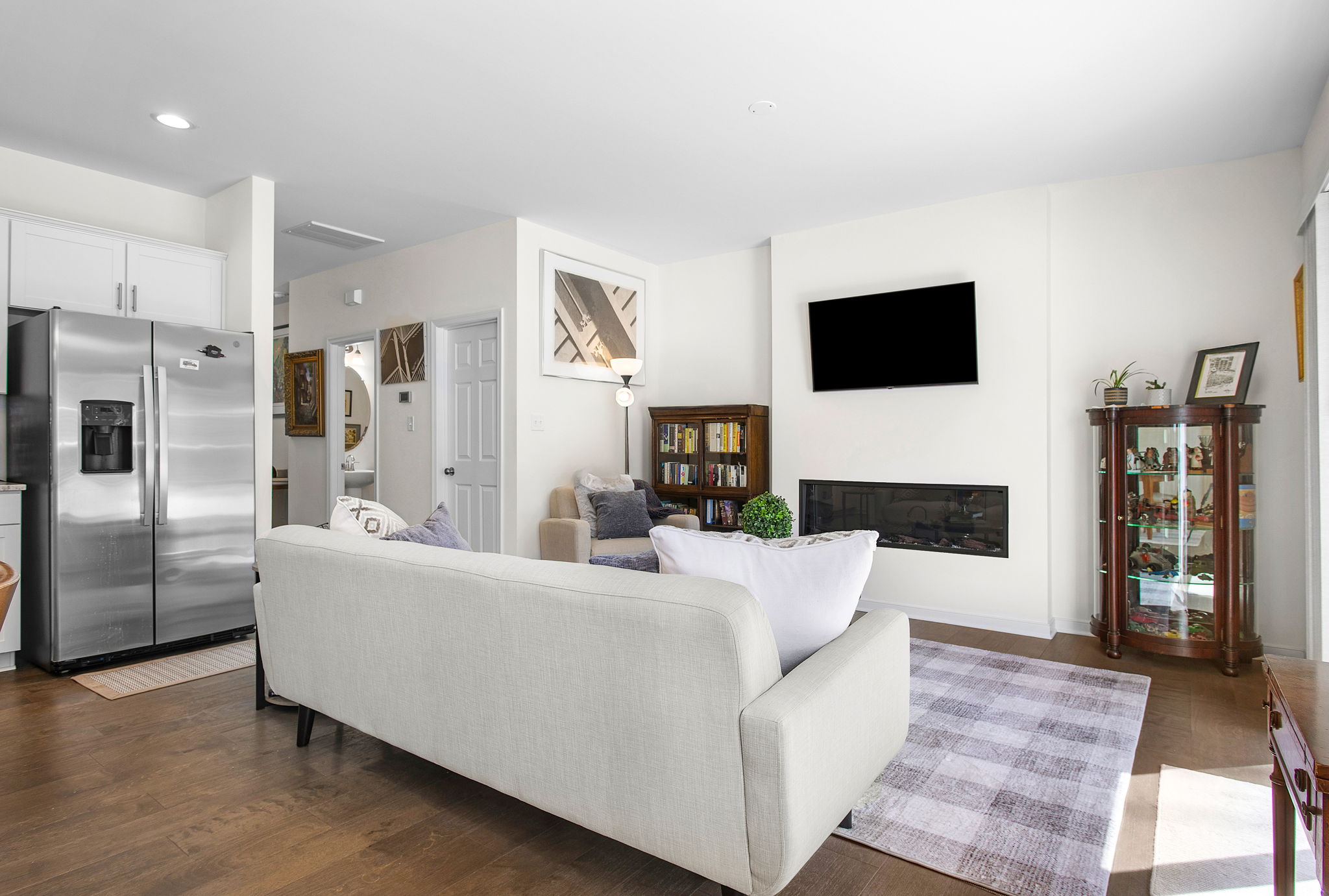 08-Family Room