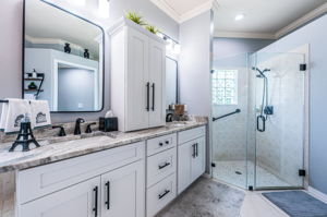 Master Bathroom1c