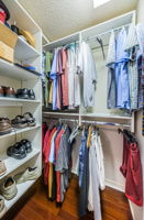 Master Bedroom Walk-in Closet1
