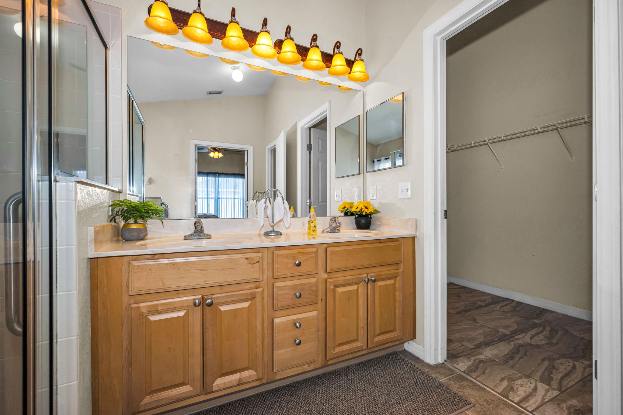 Primary Bathroom 1b