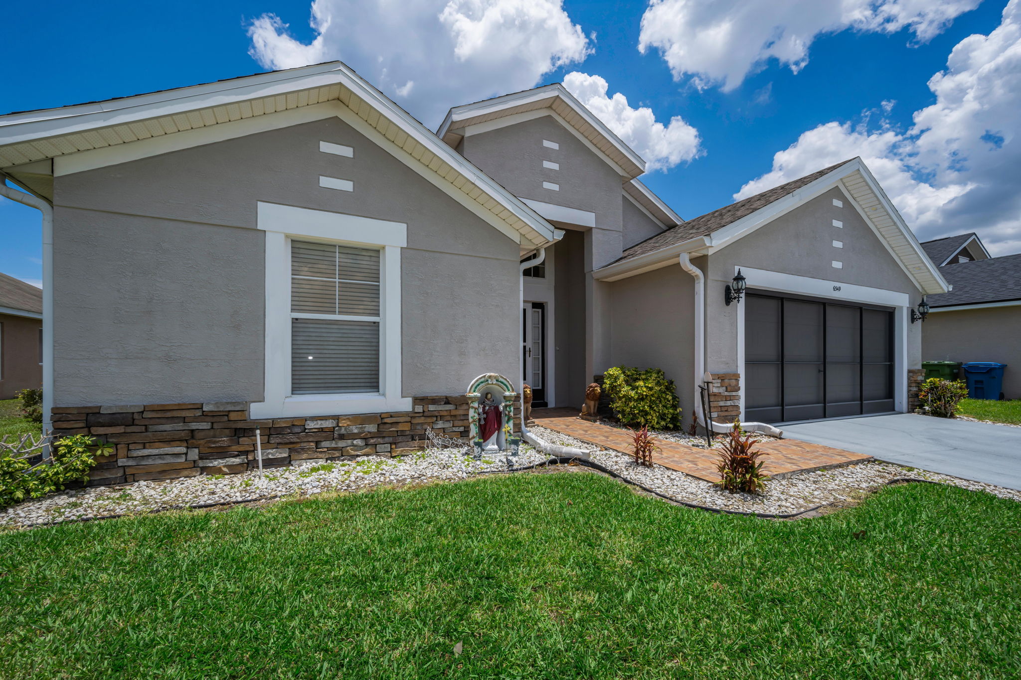 Front Exterior 4