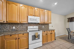 Kitchen 8