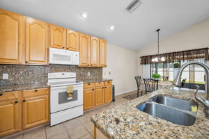 Kitchen 5