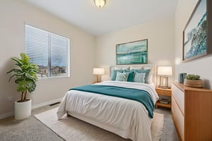 _DSC1965 virtually staged.jpeg