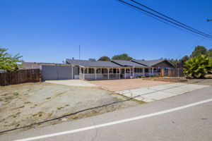  Photo 0