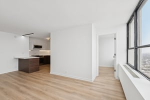 W Irving Park Rd 4212-S0602-009.jpg