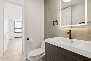 W Irving Park Rd 4212-S0602-022.jpg