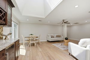 018_F8_6552 Camden Ave