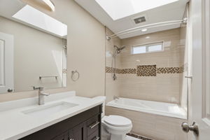 037_F8_6552 Camden Ave
