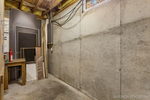  Photo 49