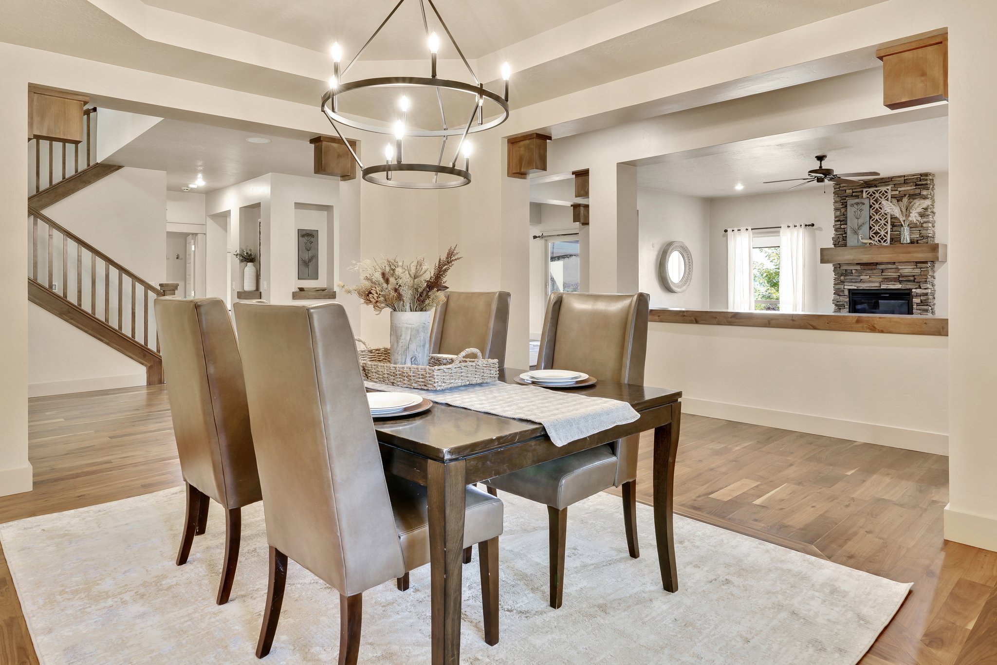 Formal Dining
