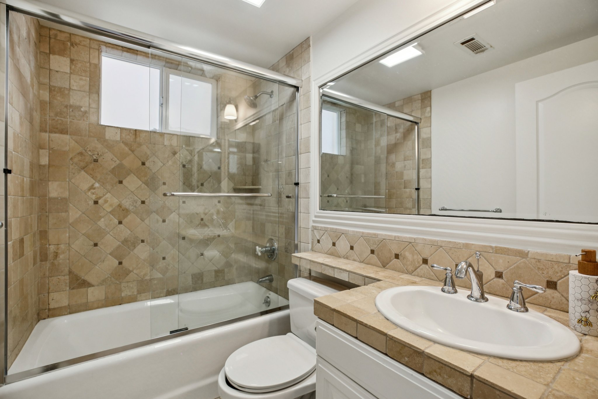 7th St-S1010-036.jpg