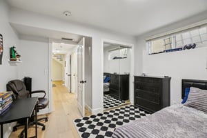 7th St-S1010-042.jpg