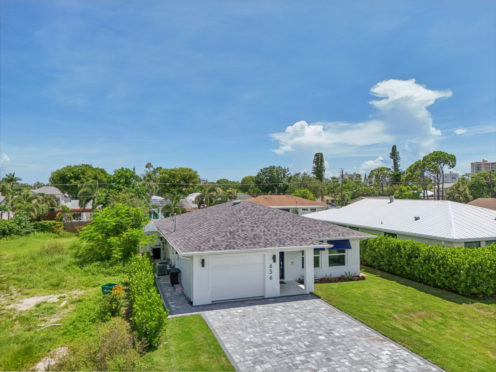 94th Ave N-028