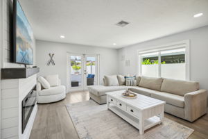 94th Ave N-006