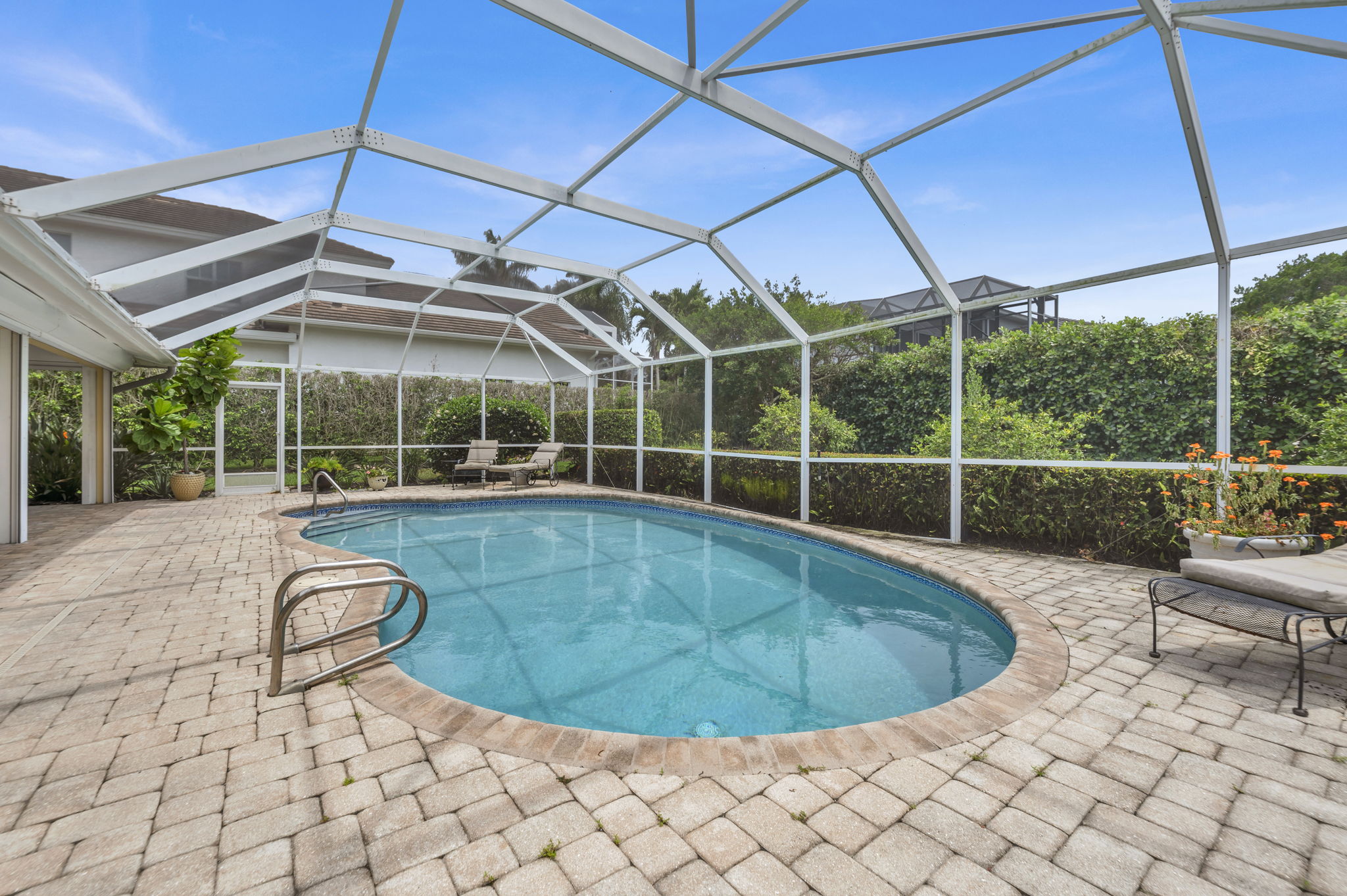 Lanai - Pool