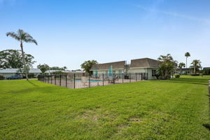 22-Pool and Clubhouse