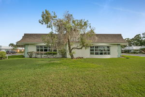 23-Clubhouse