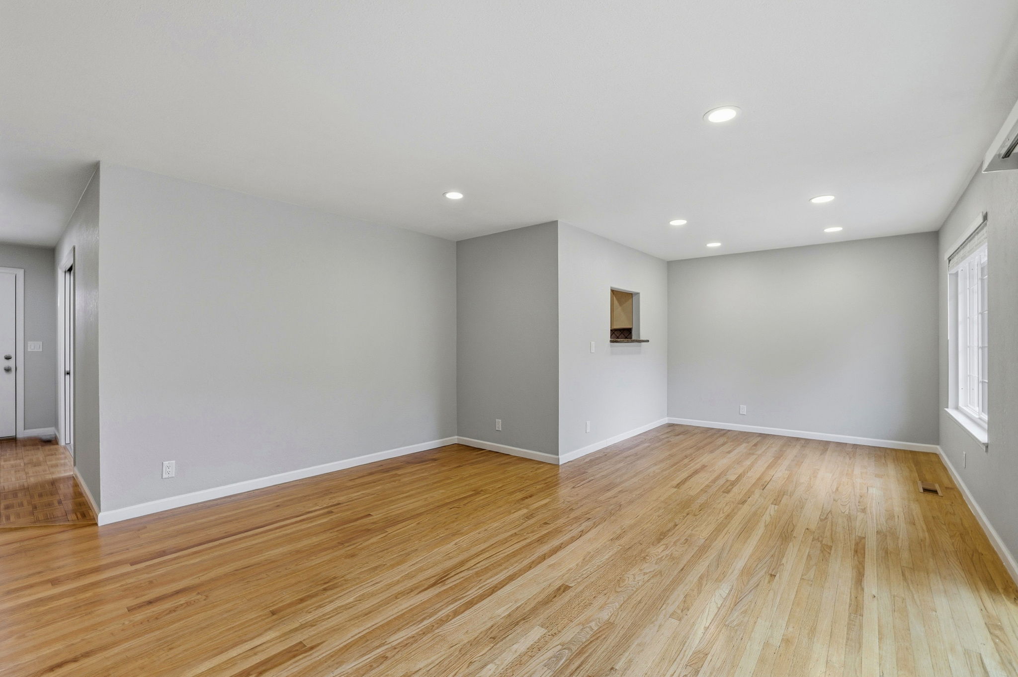 010_F8_6563 Camden Ave