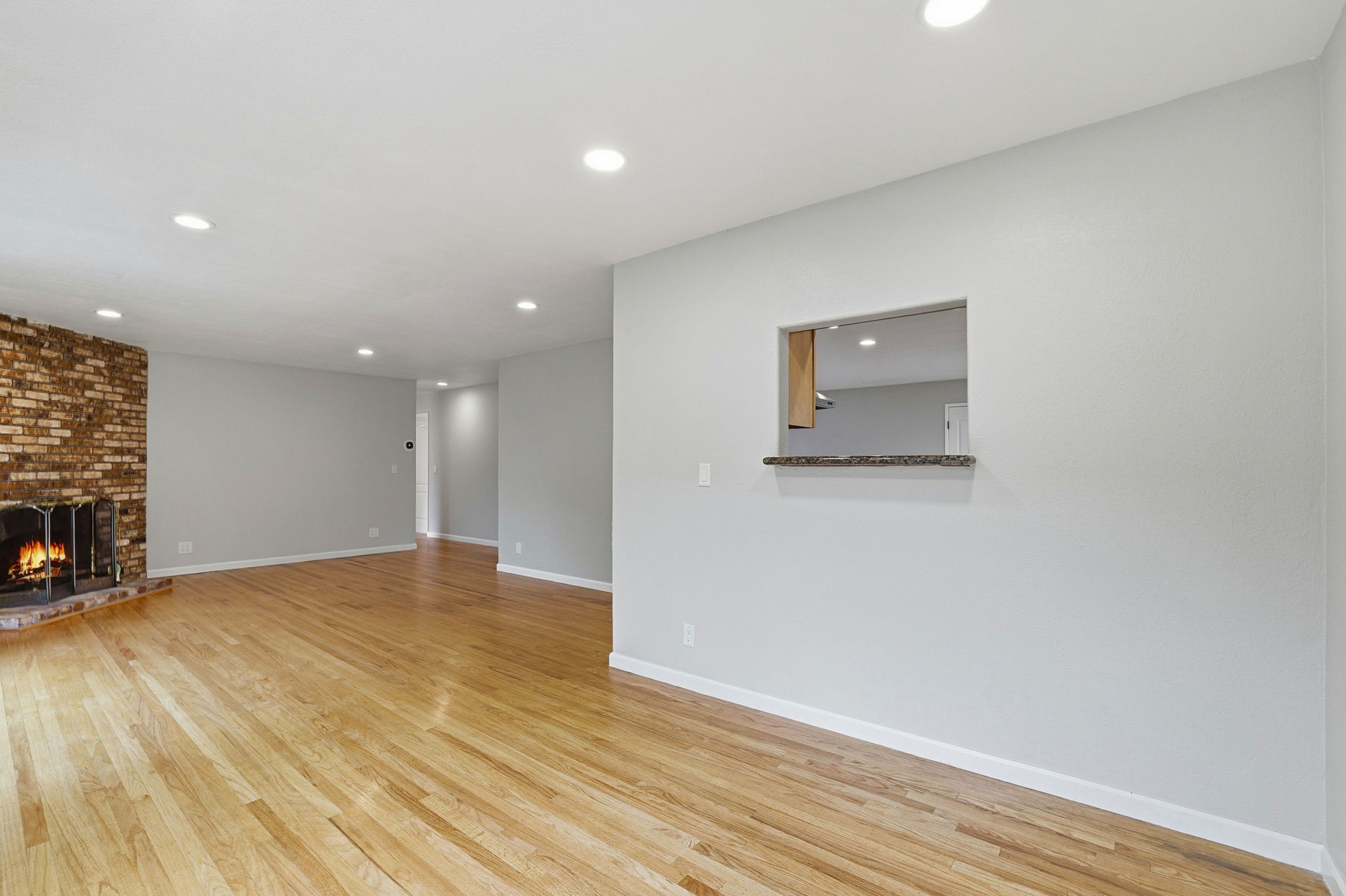 012_F8_6563 Camden Ave