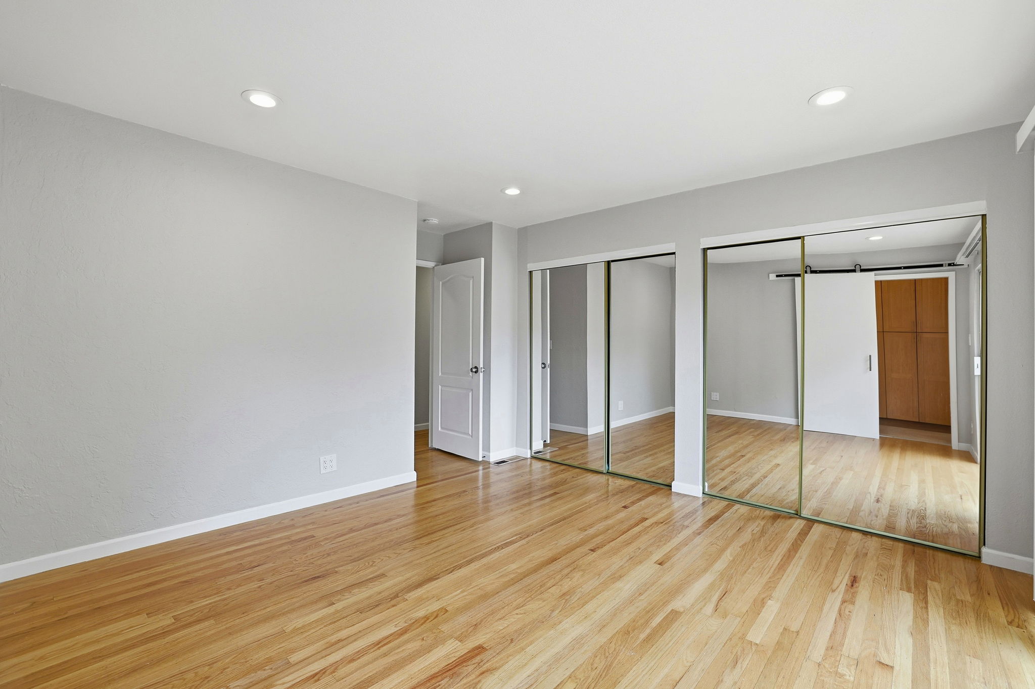 031_F8_6563 Camden Ave