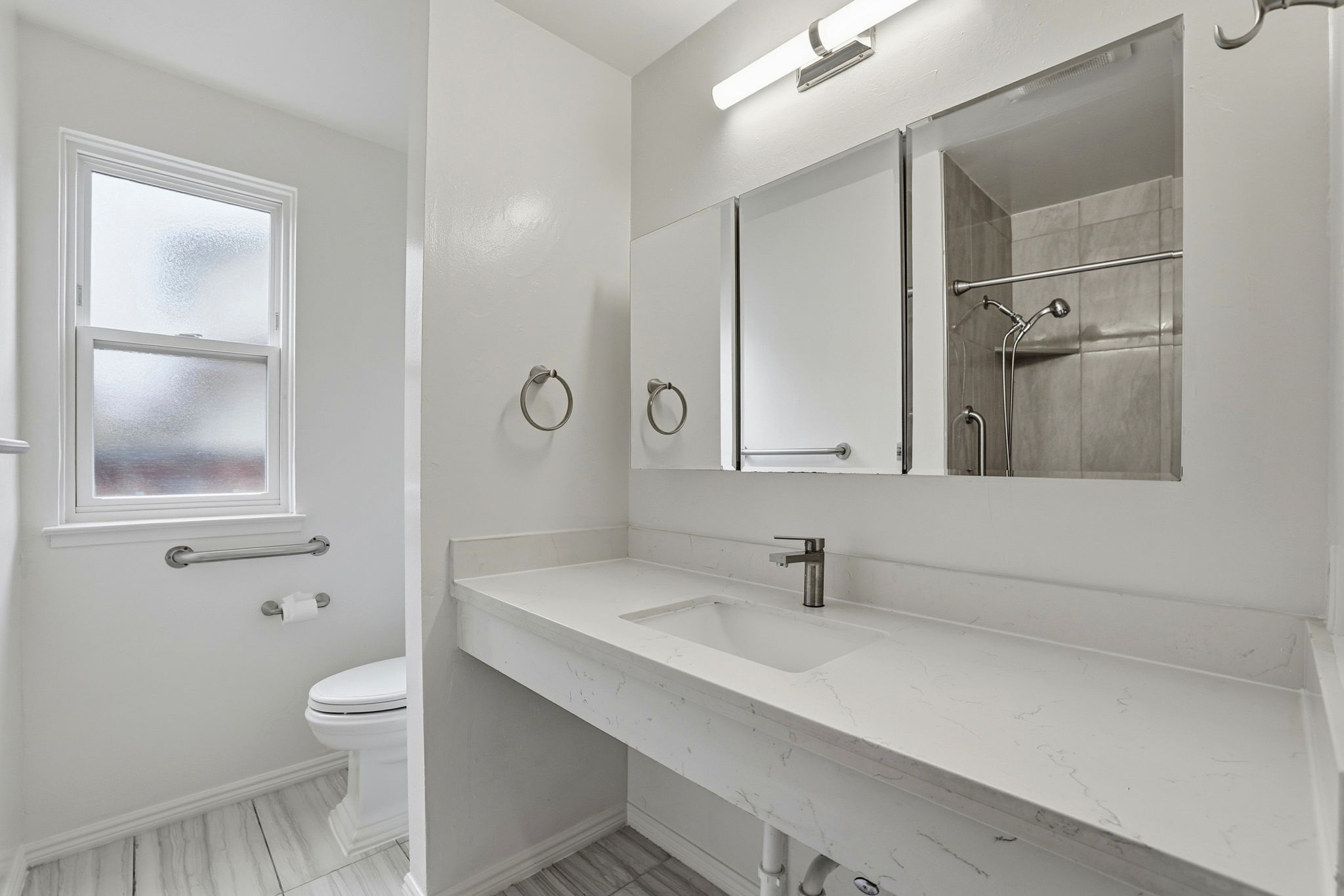 033_F8_6563 Camden Ave