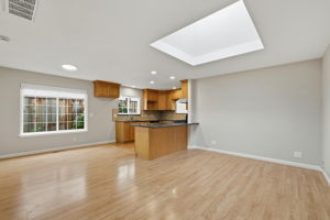 021_F8_6563 Camden Ave