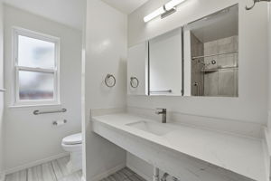 033_F8_6563 Camden Ave