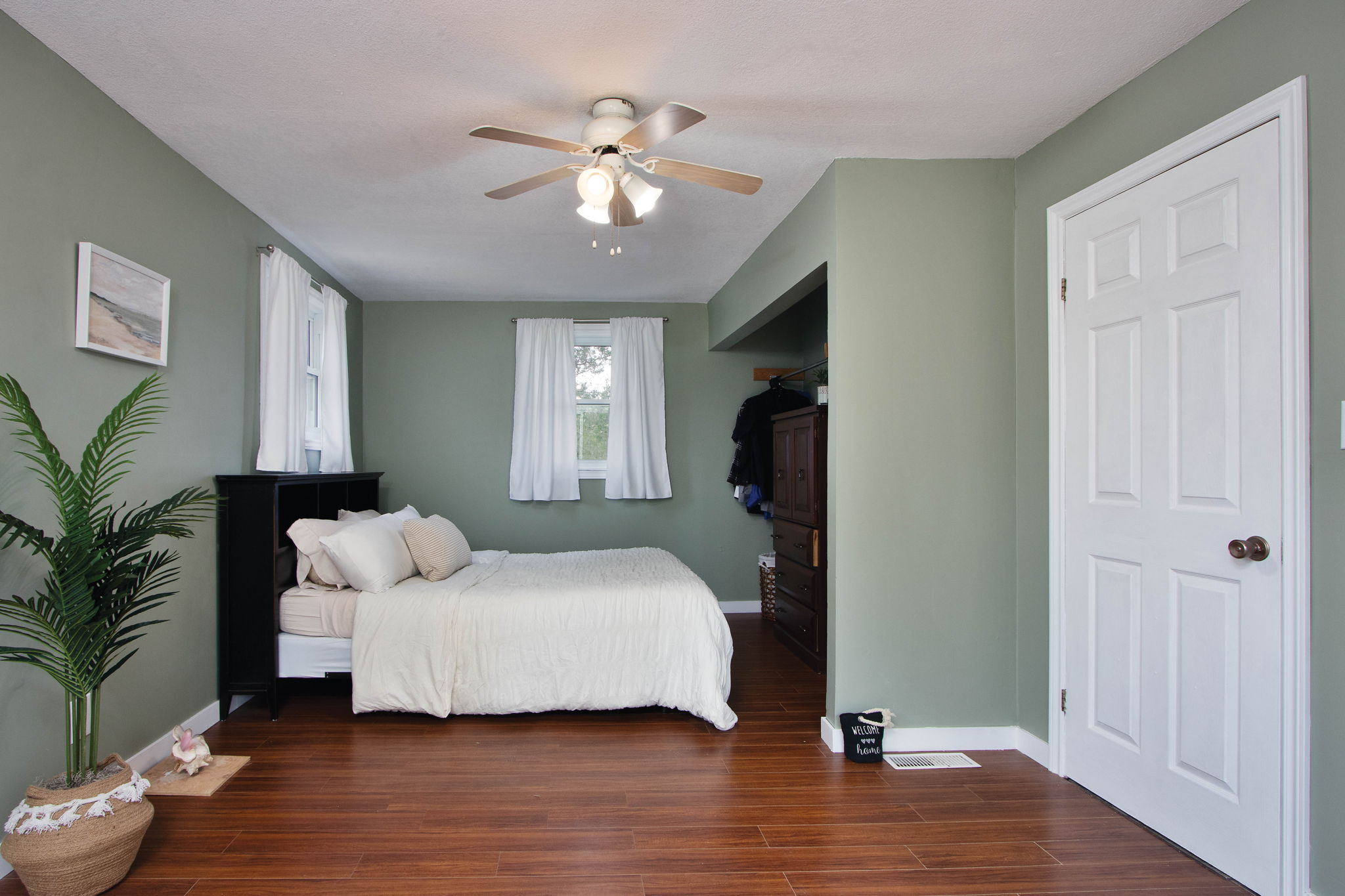 46 Primary Bedroom