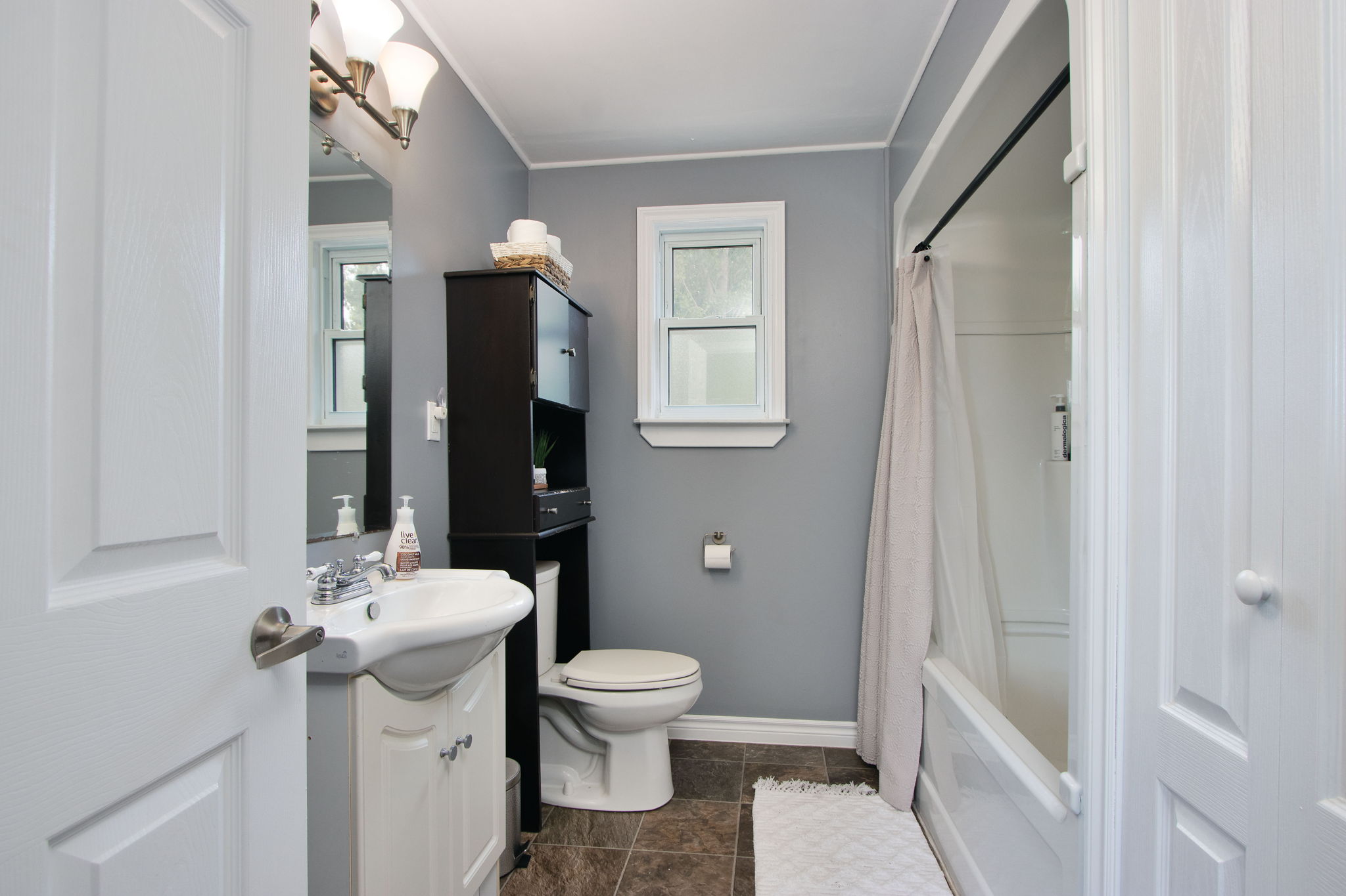 36 Bathroom