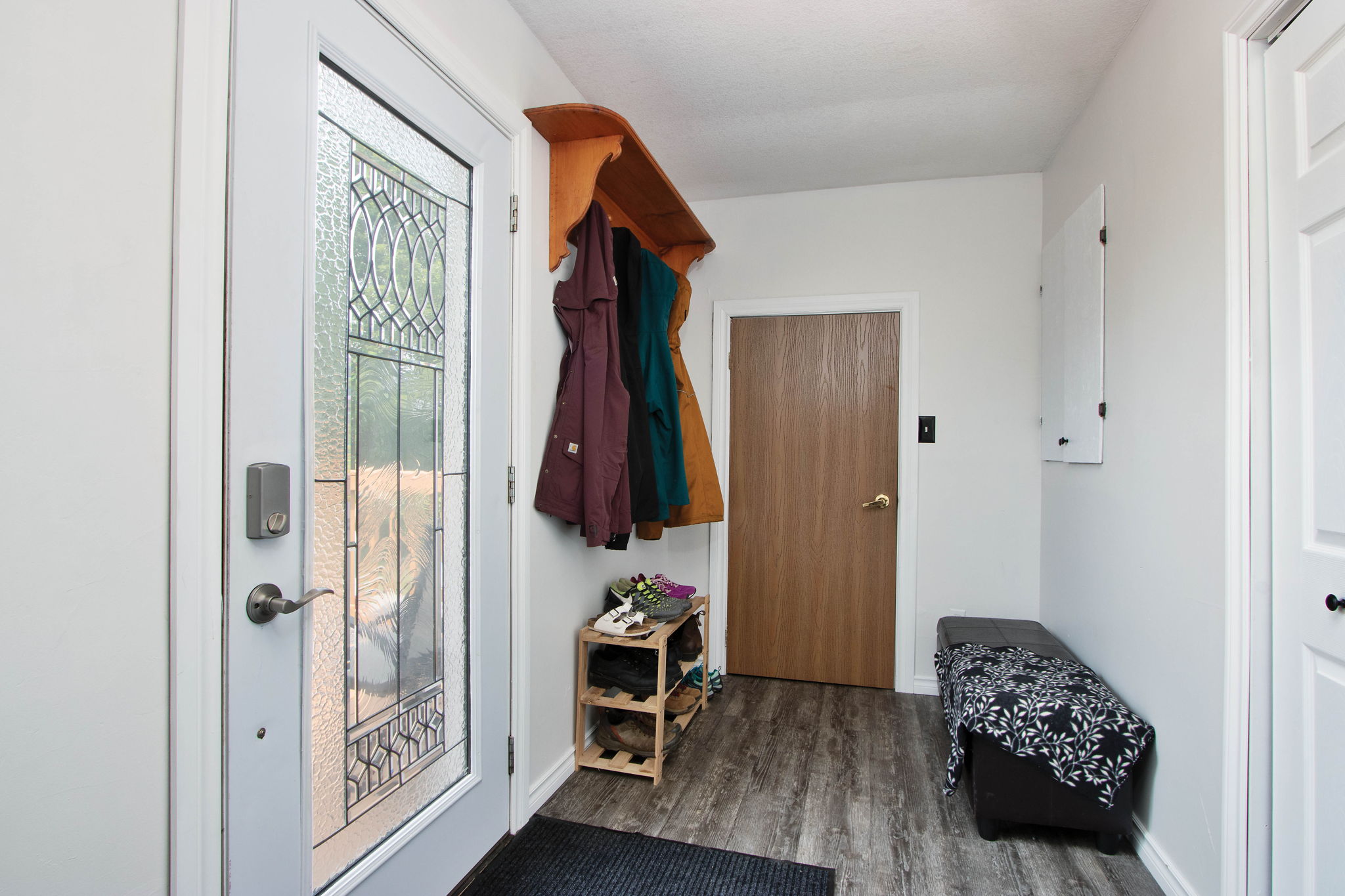 6 Foyer
