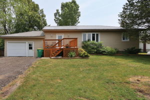 1 Front Exterior