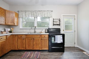 16 Kitchen