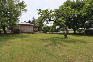 120 Back Exterior
