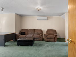 Photo 35