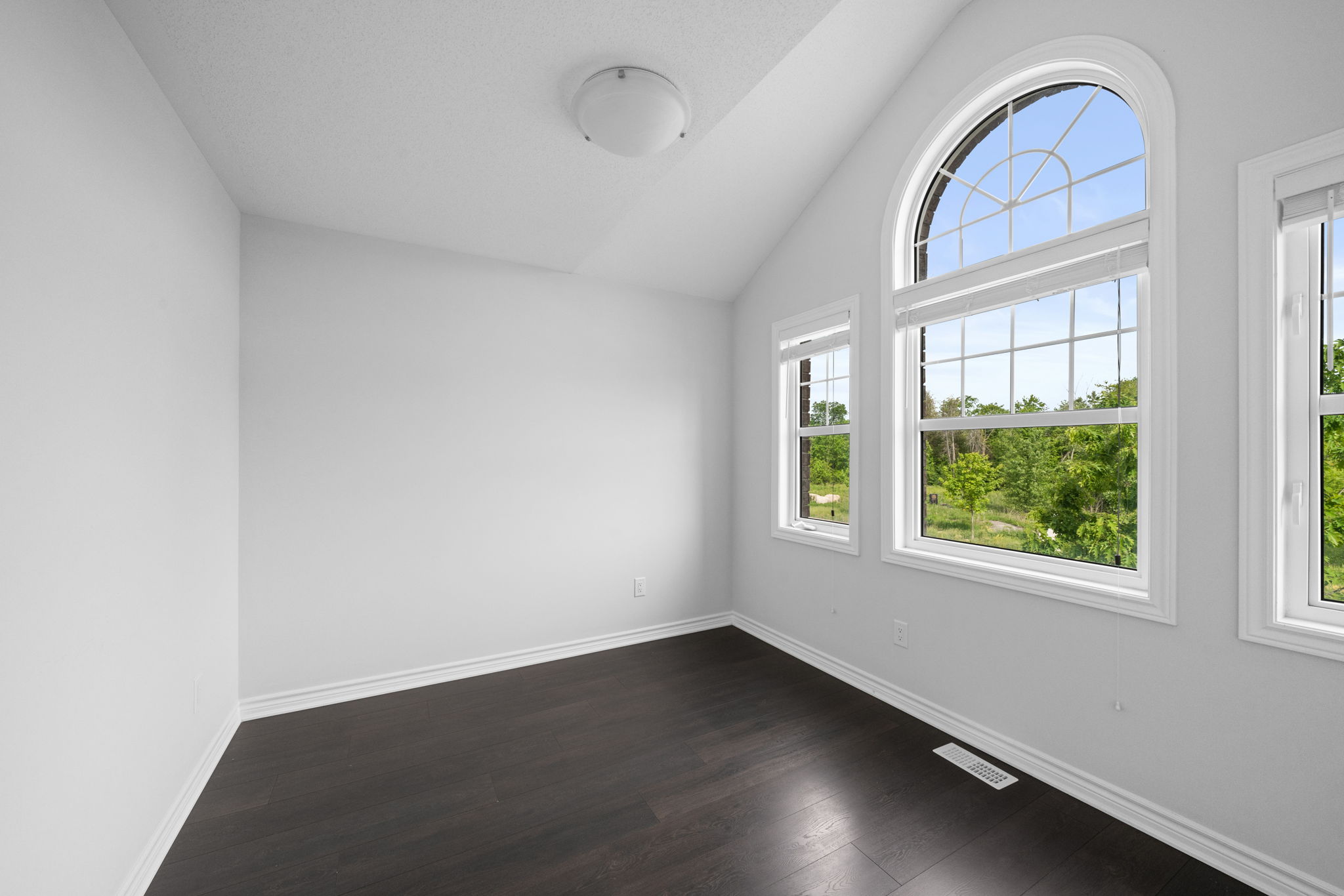  Photo 34