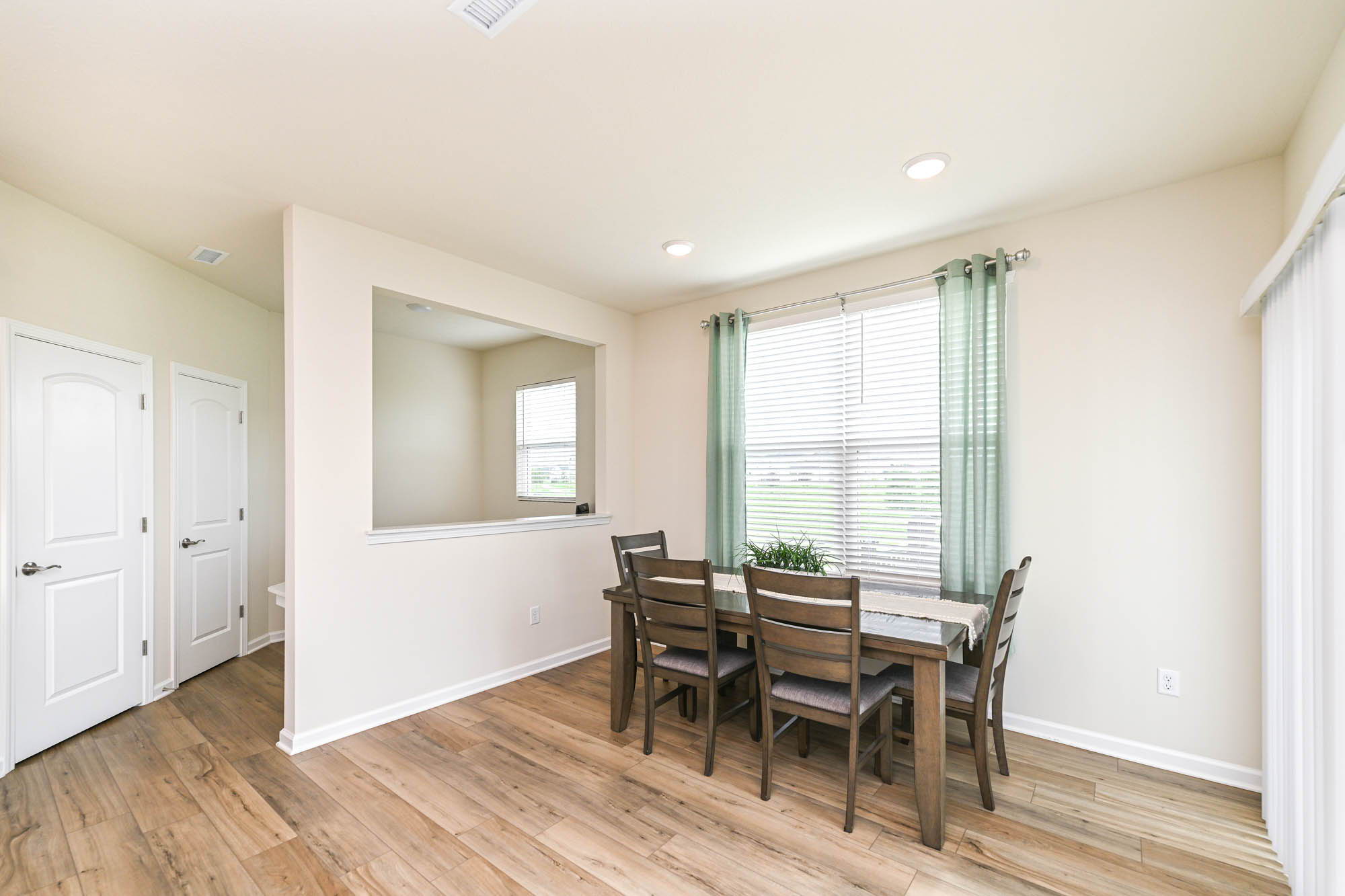 Breakfast Room