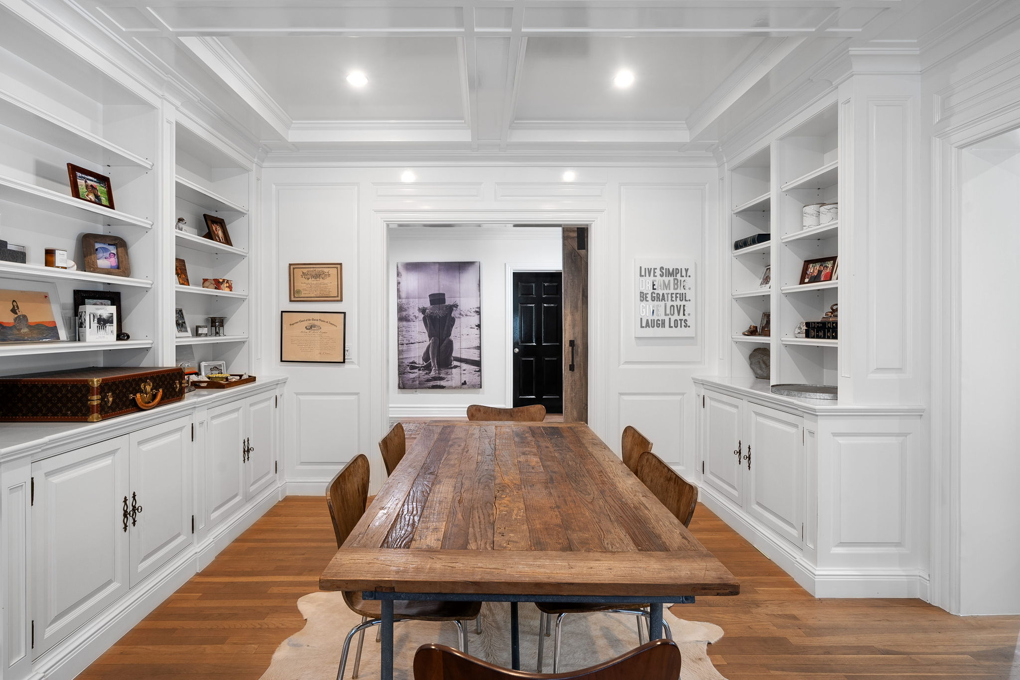 657 S Burlingame Avenue-26