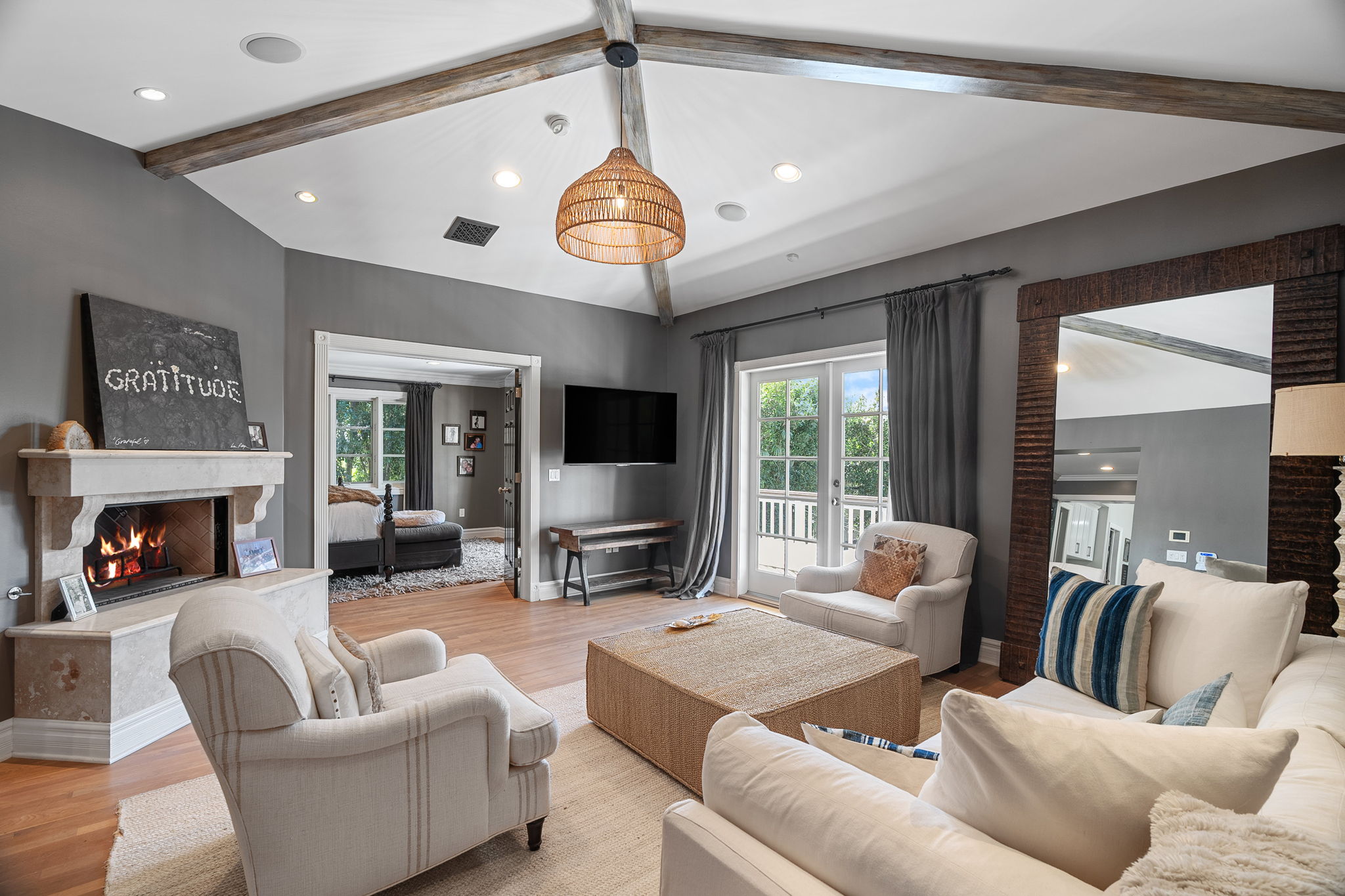 657 S Burlingame Avenue-52