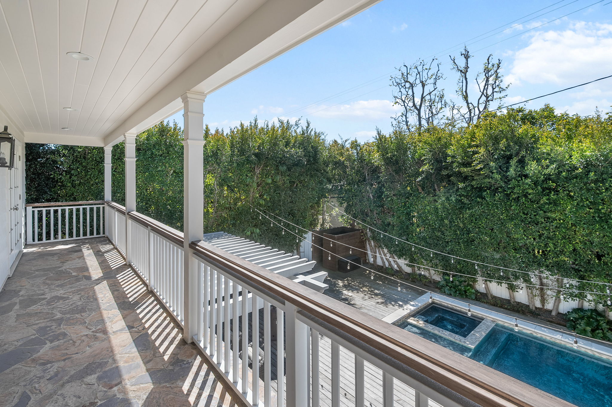 657 S Burlingame Avenue-58